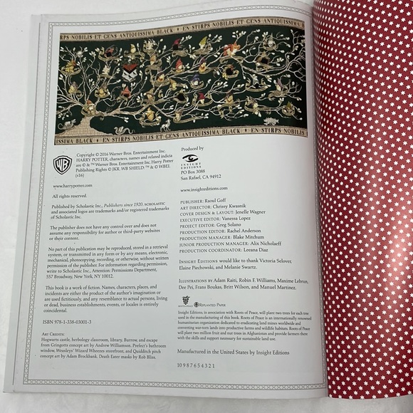 Harry Potter Magical Places & Characters Coloring Book: Official Coloring Book - Picture 12 of 12